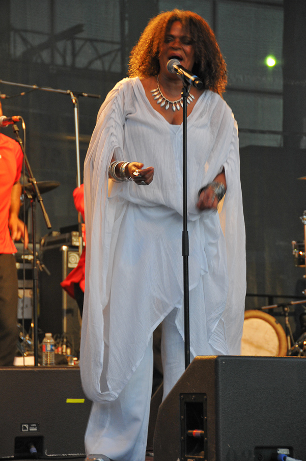 Fete de la Musique Evry 2009 - Kassav 423.jpg
